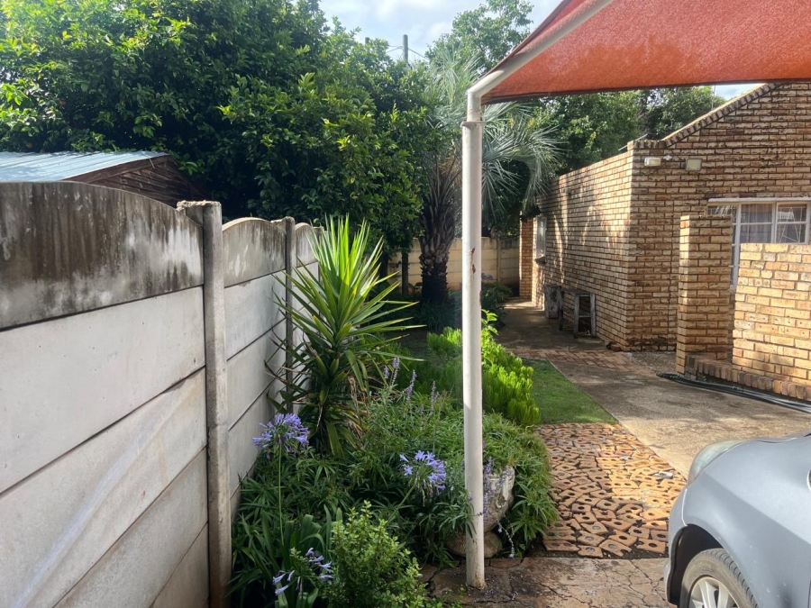 3 Bedroom Property for Sale in Adamayview North West